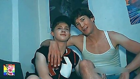 [hbw] Little Boy F*cked Raw