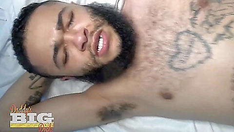 Give Me That White Stepdaddy Cock And Cum